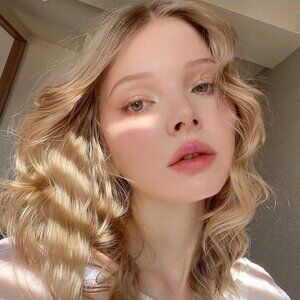 Meet your Posher, Filippidou